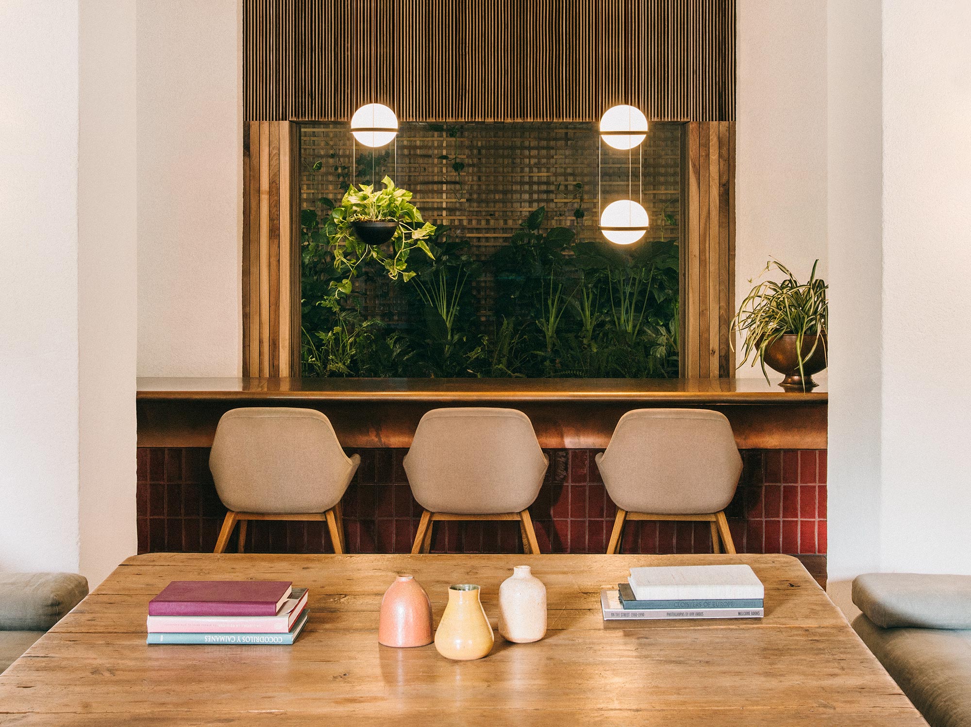 Biophilic lighting design represents a holistic approach to lighting that seeks to enhance indoor environments by integrating elements of nature. This month, we’re embracing the essence of spring, along with Earth Day, and featuring fixtures that infuse spaces with the vitality and tranquility of the outdoors!