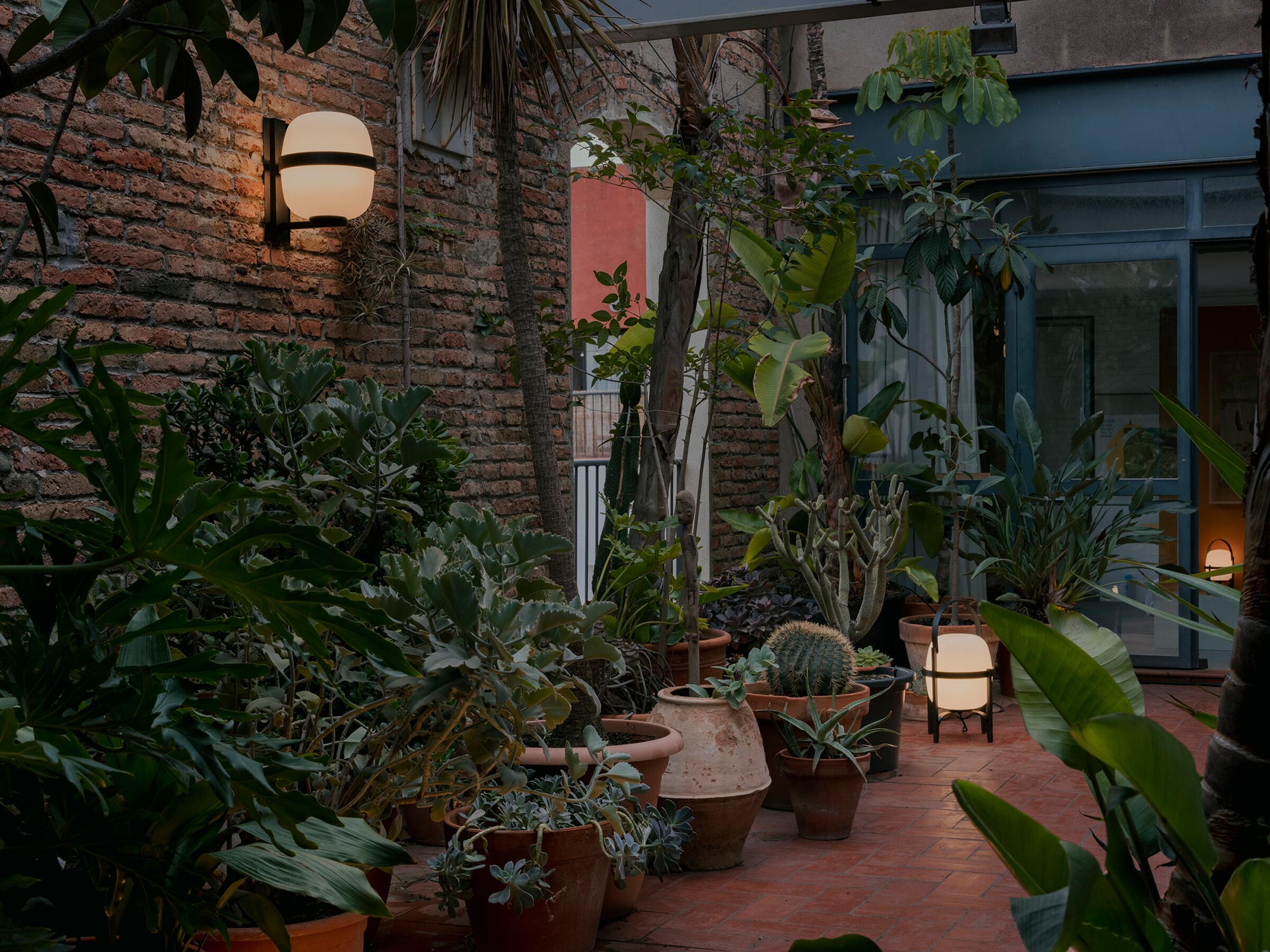 For Earth Month, we highlighted globe lighting fixtures that combine timeless elegance with thoughtful design. Let’s discover some options to elevate your project!
