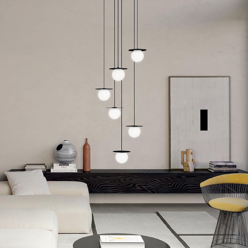 Kiss Cluster Pendant